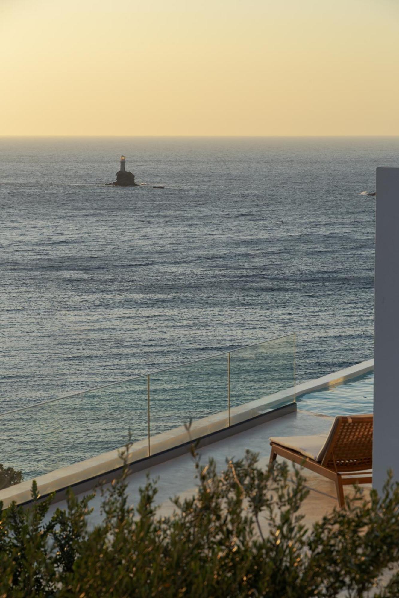 Golden Vista, Beachfront Suites By Explore Andros Exterior foto